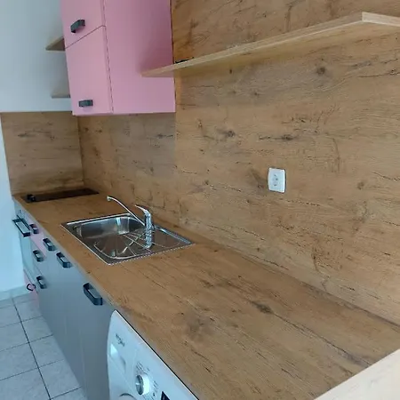 Apartments Katica Lejlighed *